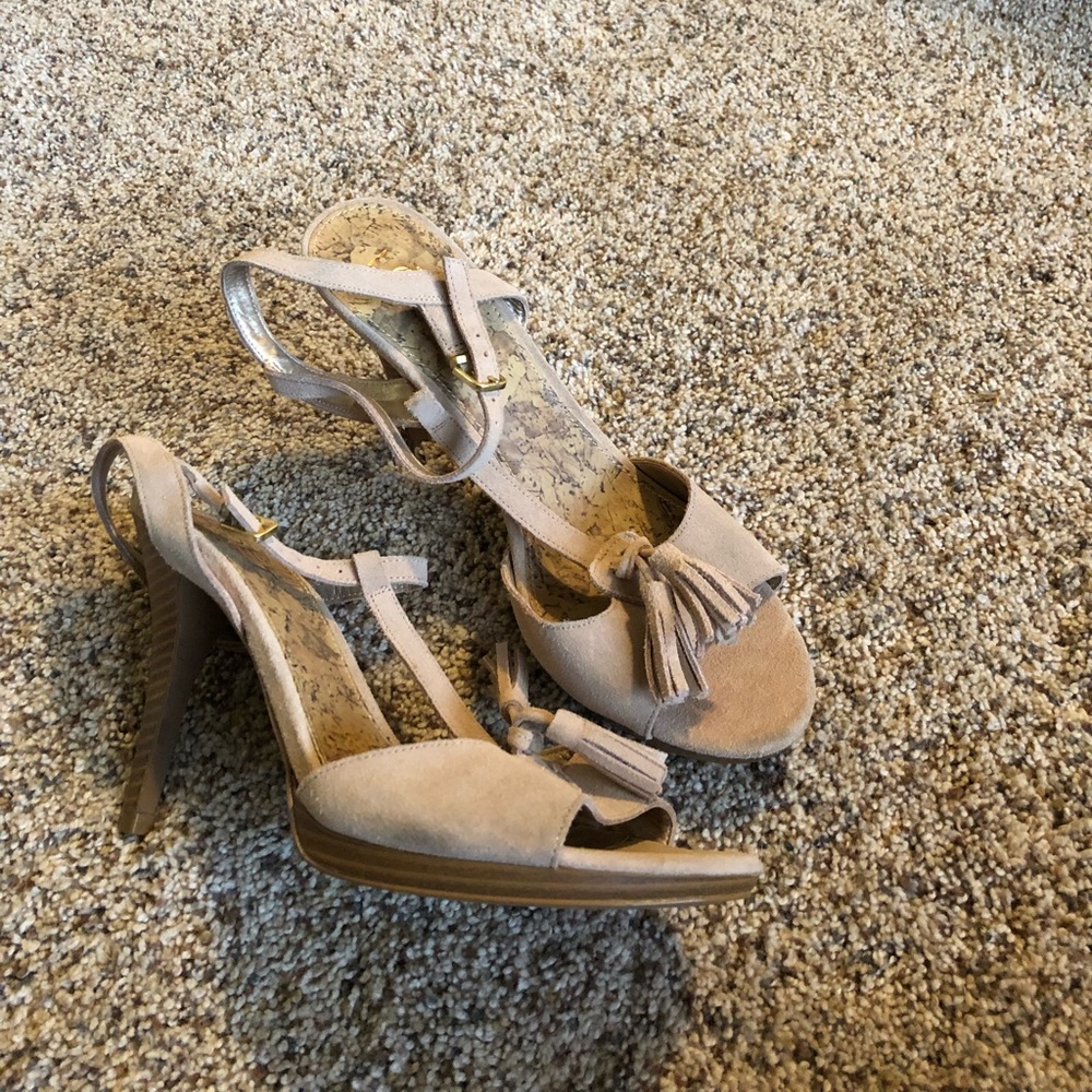 Loft tan suede heels